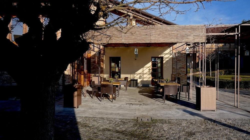 Hotel Mulino Grande Кузаго Экстерьер фото